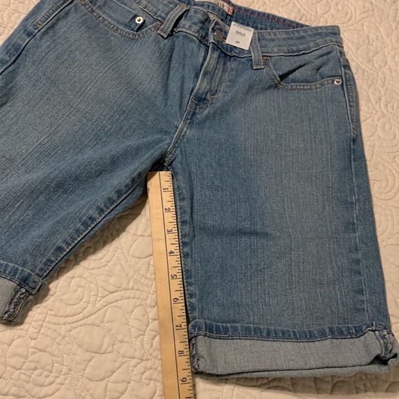 LEVI STRAUSS 515 Denim Bermuda Shorts. - Picture 5 of 5